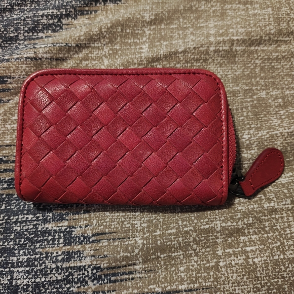 Red Woven Bottega Veneta Leather Zip Wallet - Picture 1 of 10
